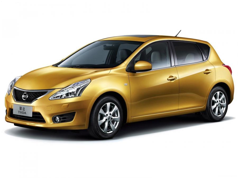  Nissan Tiida 2011 года  (фото 7 из 23)